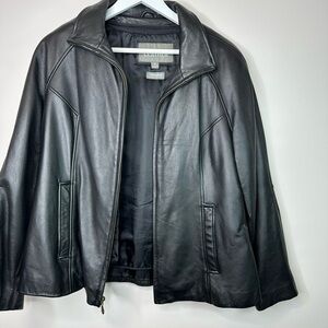 Wilsons Leather Black Bomber-Style Leather Jacket large